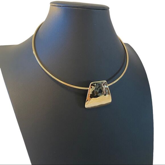 Simply Elegant Gold Toned Slider with Rounded Trapezoid Shaped Pendant. - Picture 3 of 6